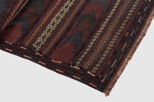 Baluch Geometric Runner